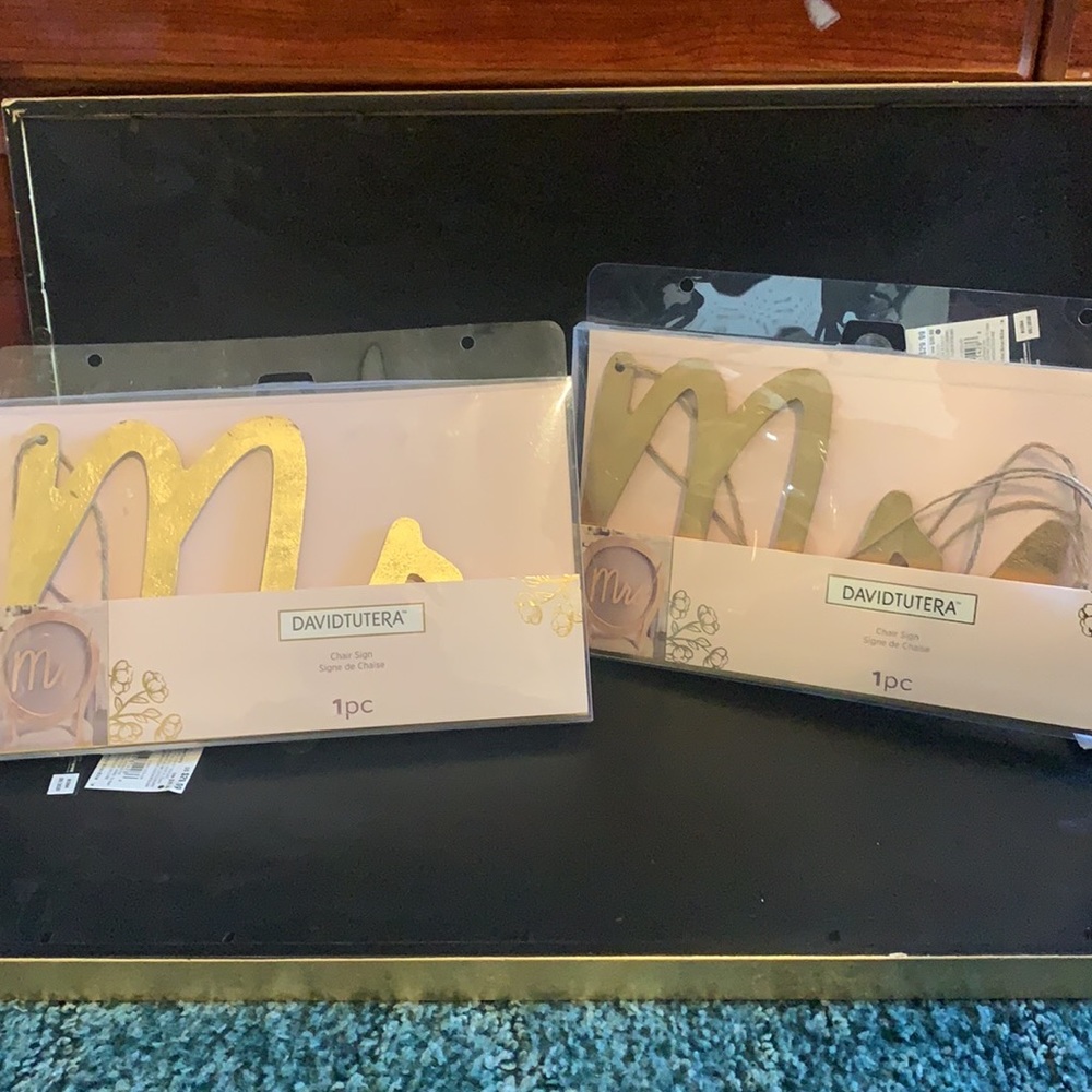 Mr & Mrs signs - Picture 2 of 2